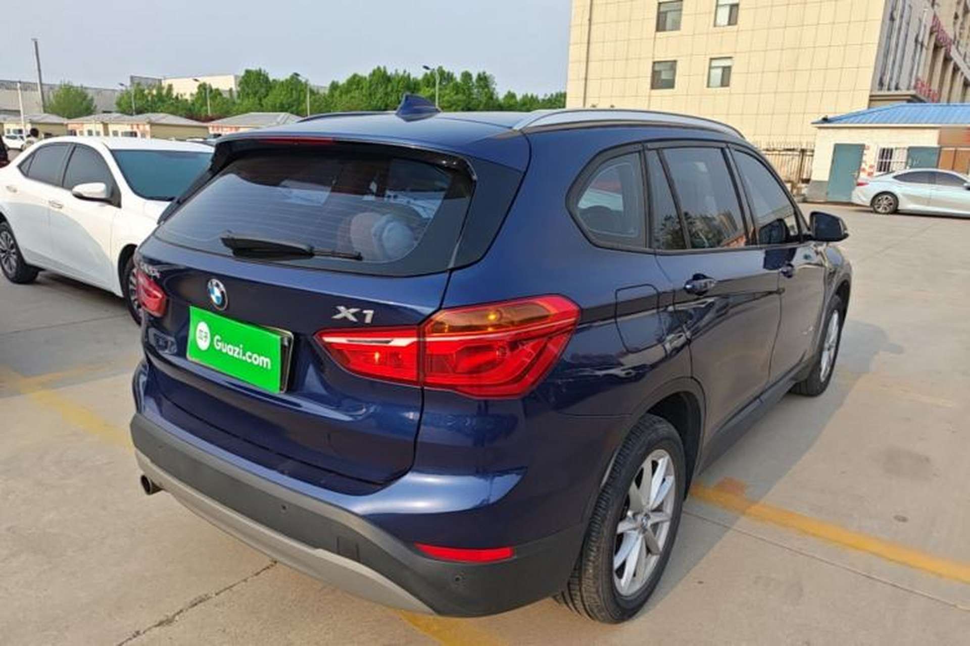 Used BMW X1 2016 sDrive18Li Fashion Model Rear Right 45 Deg