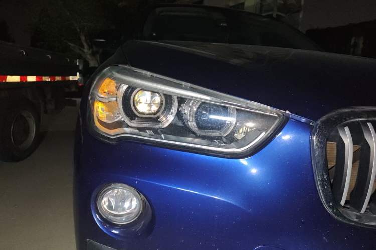 Used BMW X1 2016 sDrive18Li Fashion Model Right Front Headlight