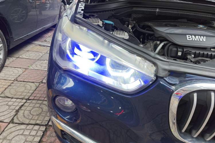Used BMW X1 2016 sDrive18Li Fashion Model Right Front Headlight