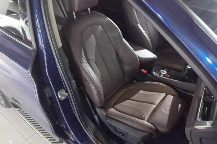 Used BMW X1 2016 sDrive20Li Luxury Model Right Front Seat