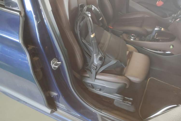Used BMW X1 2016 xDrive20Li Luxury Model Right Front Seat