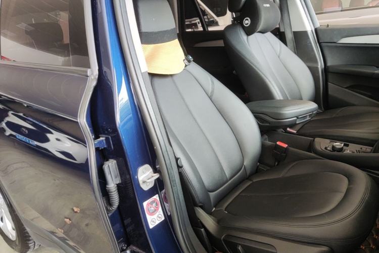 Used BMW X1 2016 sDrive18Li Premium Edition Right Front Seat