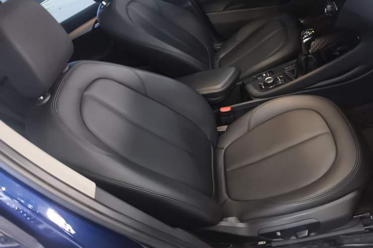 Used BMW X1 2016 sDrive18Li Fashion Model Right Front Seat