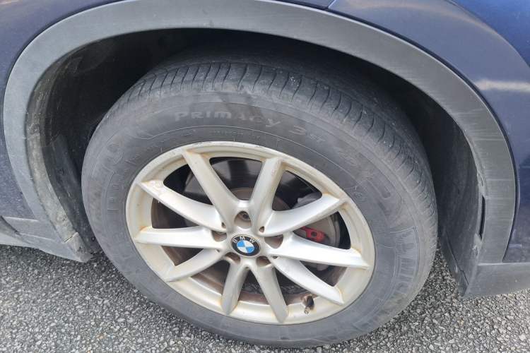 Used BMW X1 2016 sDrive18Li Fashion Model Right Front Wheel Hub