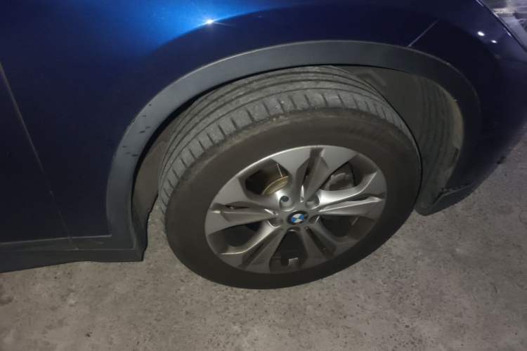 Used BMW X1 2016 sDrive18Li Premium Edition Right Front Wheel Hub