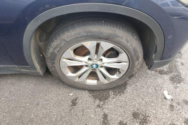 Used BMW X1 2016 sDrive18Li Premium Edition Right Front Wheel Hub