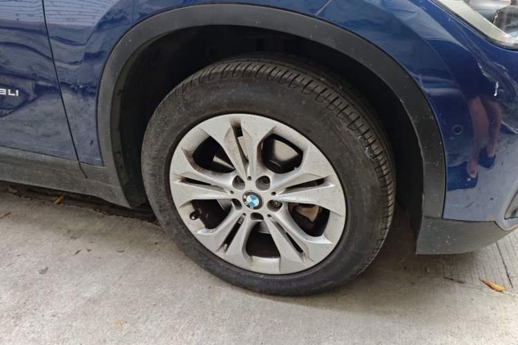 Used BMW X1 2016 sDrive18Li Premium Edition Right Front Wheel Hub