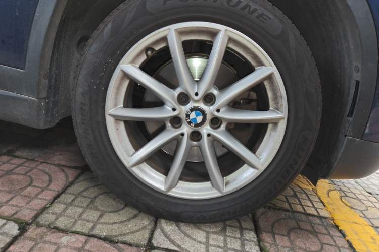 Used BMW X1 2016 sDrive18Li Fashion Model Right Front Wheel Hub