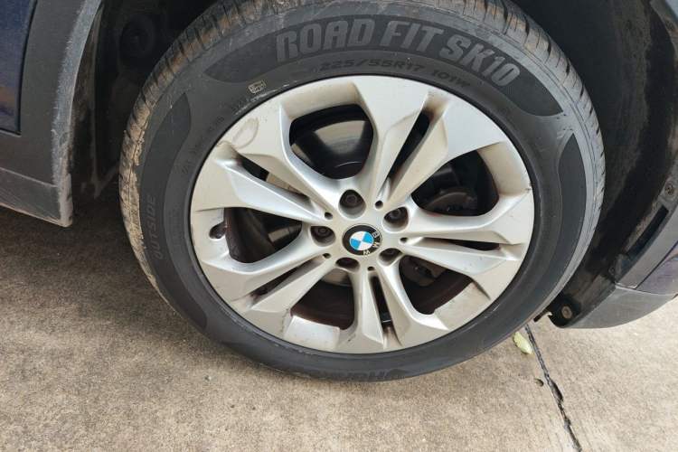 Used BMW X1 2016 sDrive18Li Premium Edition Right Front Wheel Hub