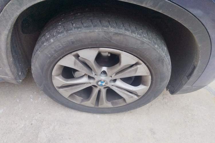 Used BMW X1 2016 sDrive18Li Premium Edition Right Front Wheel Hub