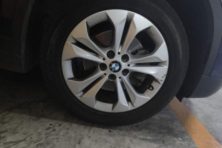 Used BMW X1 2016 sDrive18Li Premium Edition Right Front Wheel Hub