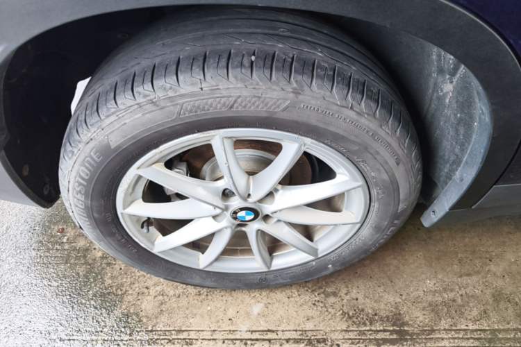 Used BMW X1 2016 sDrive18Li Fashion Model Right Rear Wheel Hub