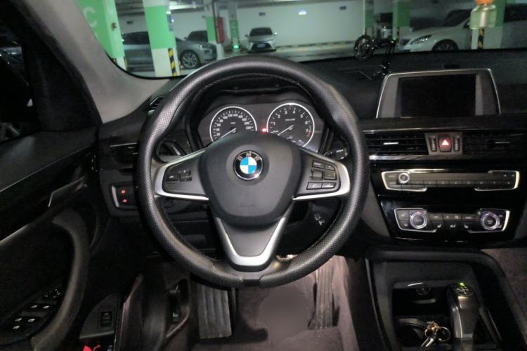 Used BMW X1 2016 sDrive18Li Premium Edition Steering Wheel