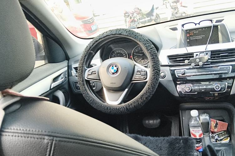 Used BMW X1 2016 sDrive18Li Fashion Model Steering Wheel