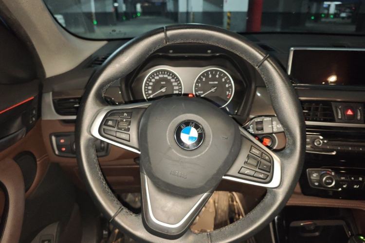 Used BMW X1 2016 xDrive20Li Luxury Model Steering Wheel