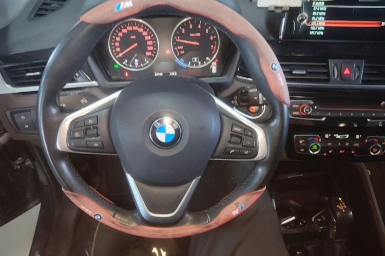 Used BMW X1 2016 xDrive20Li Luxury Model Steering Wheel