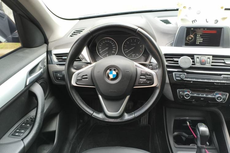 Used BMW X1 2016 sDrive18Li Fashion Model Steering Wheel