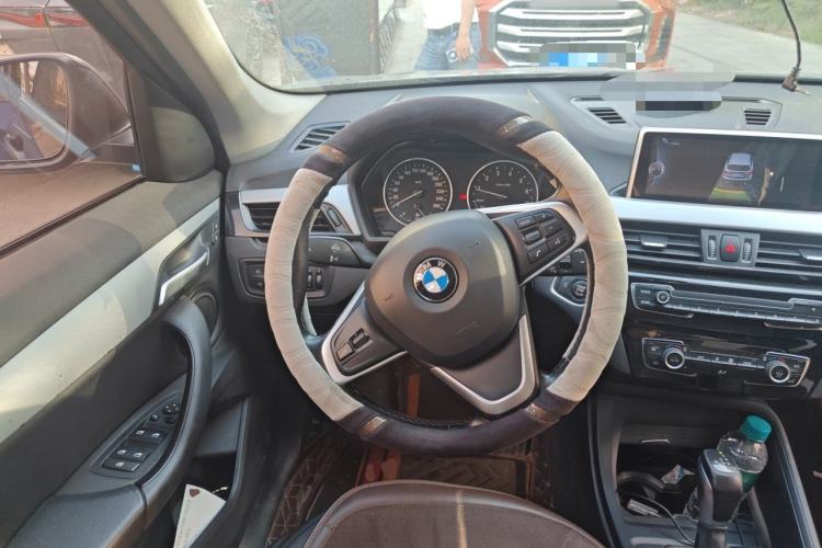Used BMW X1 2016 sDrive18Li Fashion Model Steering Wheel