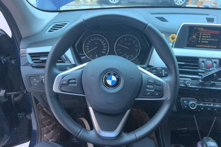 Used BMW X1 2016 sDrive18Li Premium Edition Steering Wheel