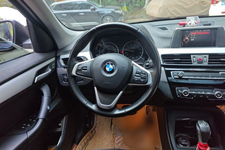 Used BMW X1 2016 sDrive18Li Premium Edition Steering Wheel