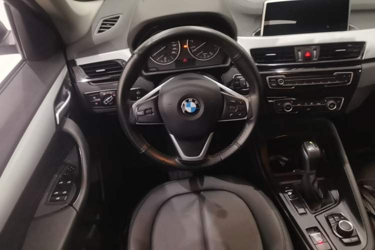 Used BMW X1 2016 sDrive18Li Fashion Model Steering Wheel