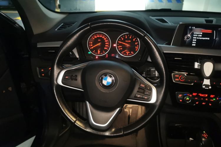 Used BMW X1 2016 sDrive18Li Premium Edition Steering Wheel