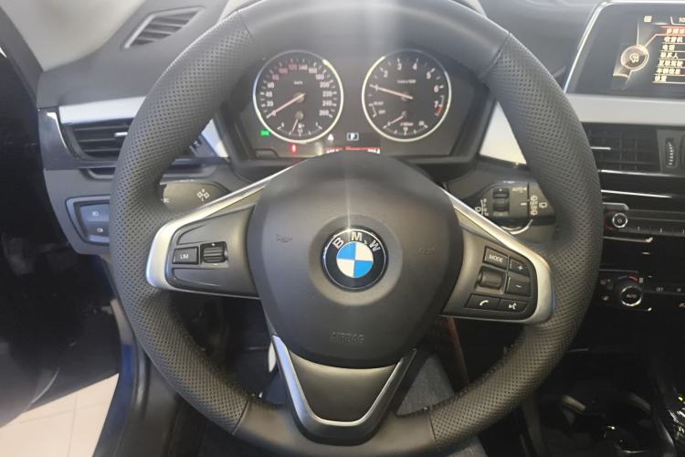 Used BMW X1 2016 sDrive18Li Fashion Model Steering Wheel