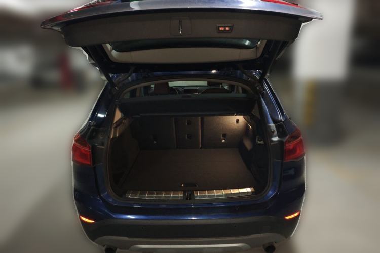 Used BMW X1 2016 xDrive20Li Luxury Model Trunk