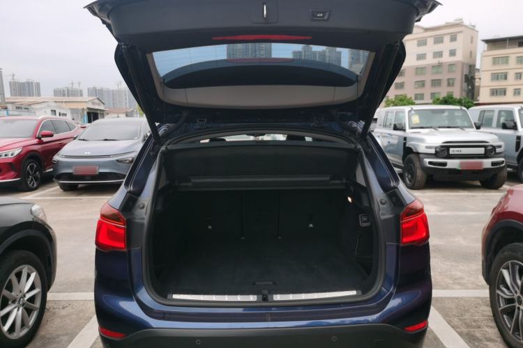 Used BMW X1 2016 sDrive18Li Premium Edition Trunk