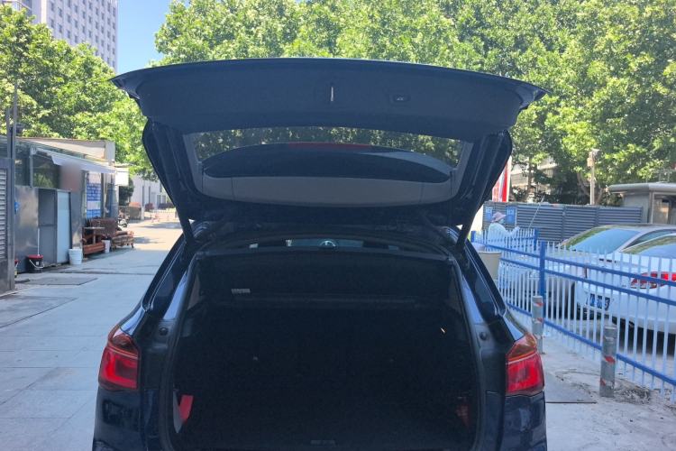 Used BMW X1 2016 sDrive18Li Premium Edition Trunk