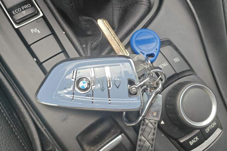 Used BMW X1 2016 sDrive18Li Premium Edition Vehicle Key