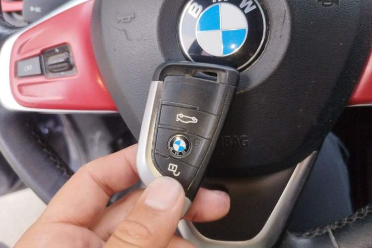 Used BMW X1 2016 sDrive18Li Premium Edition Vehicle Key