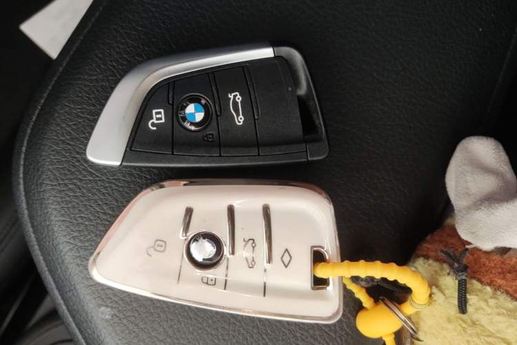 Used BMW X1 2016 sDrive18Li Premium Edition Vehicle Key