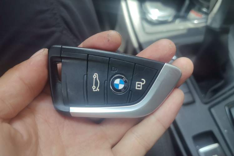 Used BMW X1 2016 sDrive18Li Premium Edition Vehicle Key