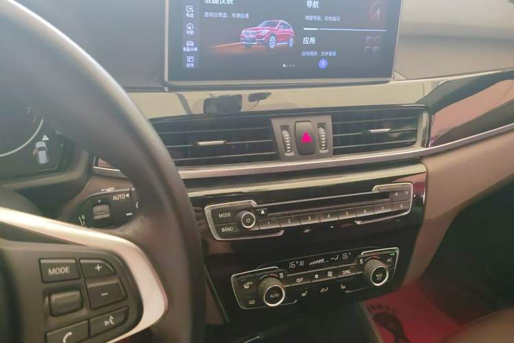 Used BMW X1 2016 xDrive20Li Luxury Model Audio And AC Panel