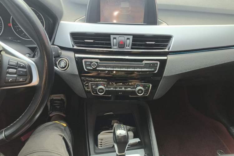 Used BMW X1 2016 sDrive18Li Fashion Model Audio And AC Panel
