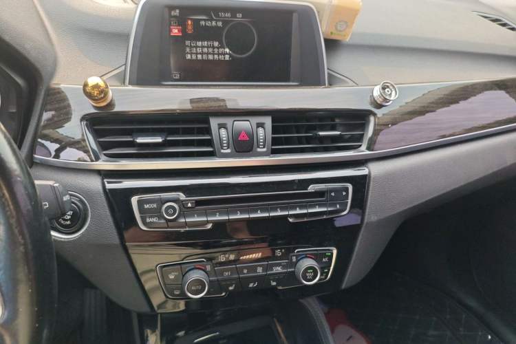 Used BMW X1 2016 sDrive18Li Luxury Model Audio And AC Panel