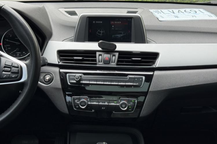 Used BMW X1 2016 sDrive18Li Fashion Model Audio And AC Panel
