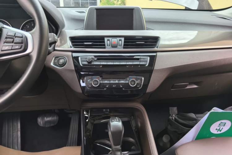 Used BMW X1 2016 sDrive20Li Luxury Model Audio And AC Panel