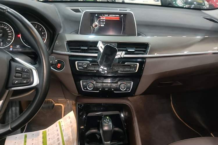 Used BMW X1 2016 sDrive20Li Luxury Model Audio And AC Panel