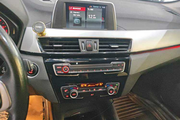 Used BMW X1 2016 sDrive18Li Fashion Model Audio And AC Panel