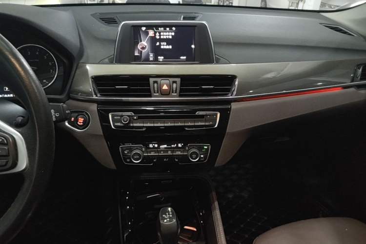 Used BMW X1 2016 sDrive18Li Luxury Model Audio And AC Panel