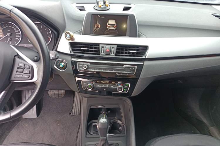 Used BMW X1 2016 sDrive18Li Fashion Model Audio And AC Panel