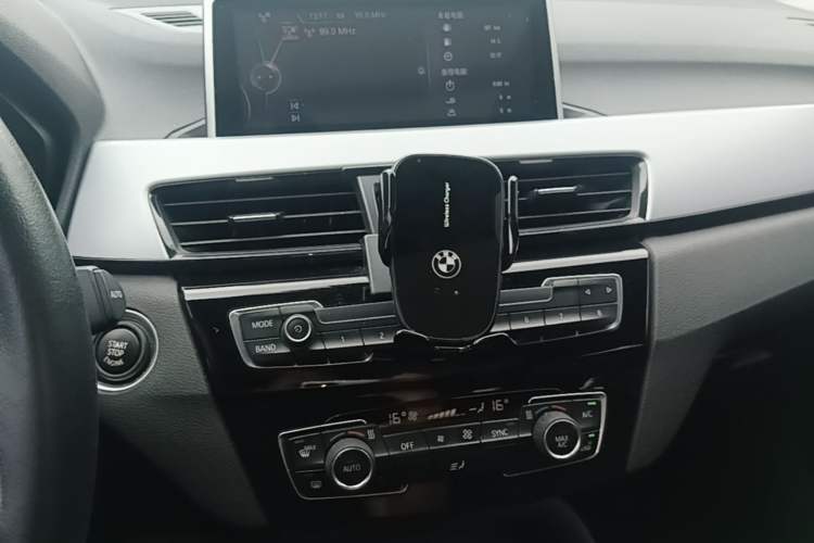 Used BMW X1 2016 sDrive18Li Fashion Model Audio And AC Panel