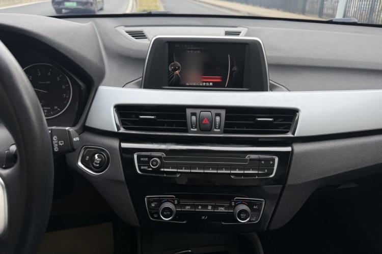 Used BMW X1 2016 sDrive18Li Fashion Model Audio And AC Panel