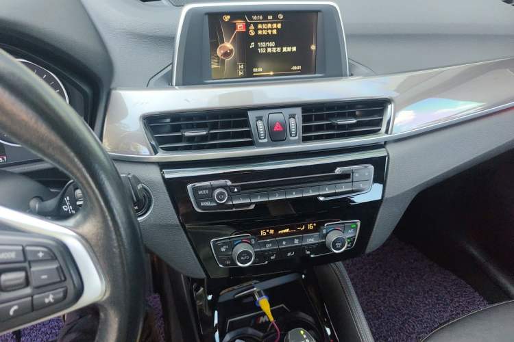 Used BMW X1 2016 sDrive20Li Luxury Model Audio And AC Panel
