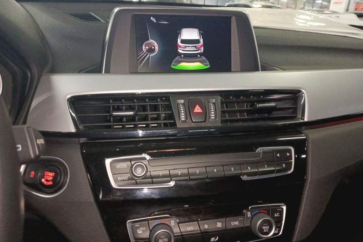 Used BMW X1 2016 sDrive18Li Fashion Model Audio And AC Panel