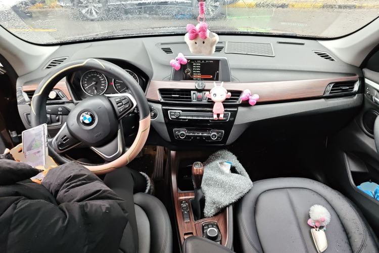 Used BMW X1 2016 sDrive18Li Premium Edition Center Console