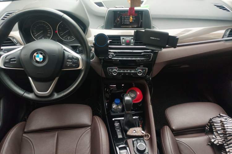 Used BMW X1 2016 sDrive18Li Luxury Model Center Console
