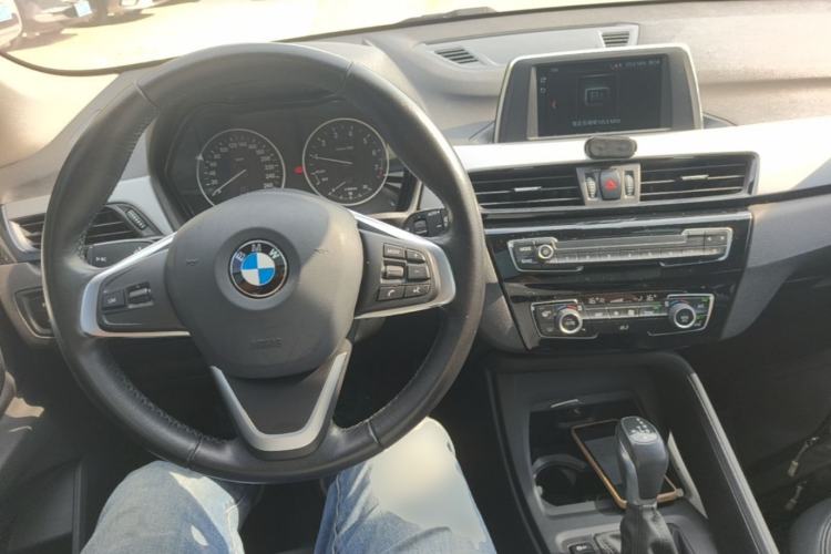 Used BMW X1 2016 sDrive18Li Fashion Model Center Console